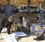 Straßentheaterszene PAXX-Abschlusskungebung, Mannheim 1.11.10